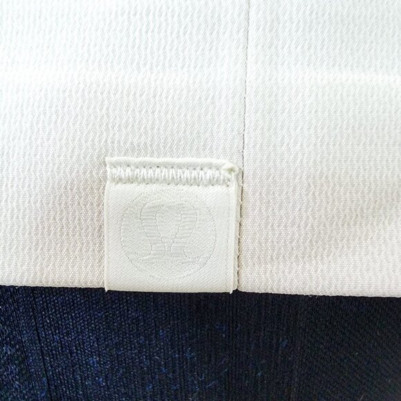 Lululemon Women's Ivory Slim Fit Wrinkle Free Stretch New Venture Blazer Size M - Picture 6 of 8